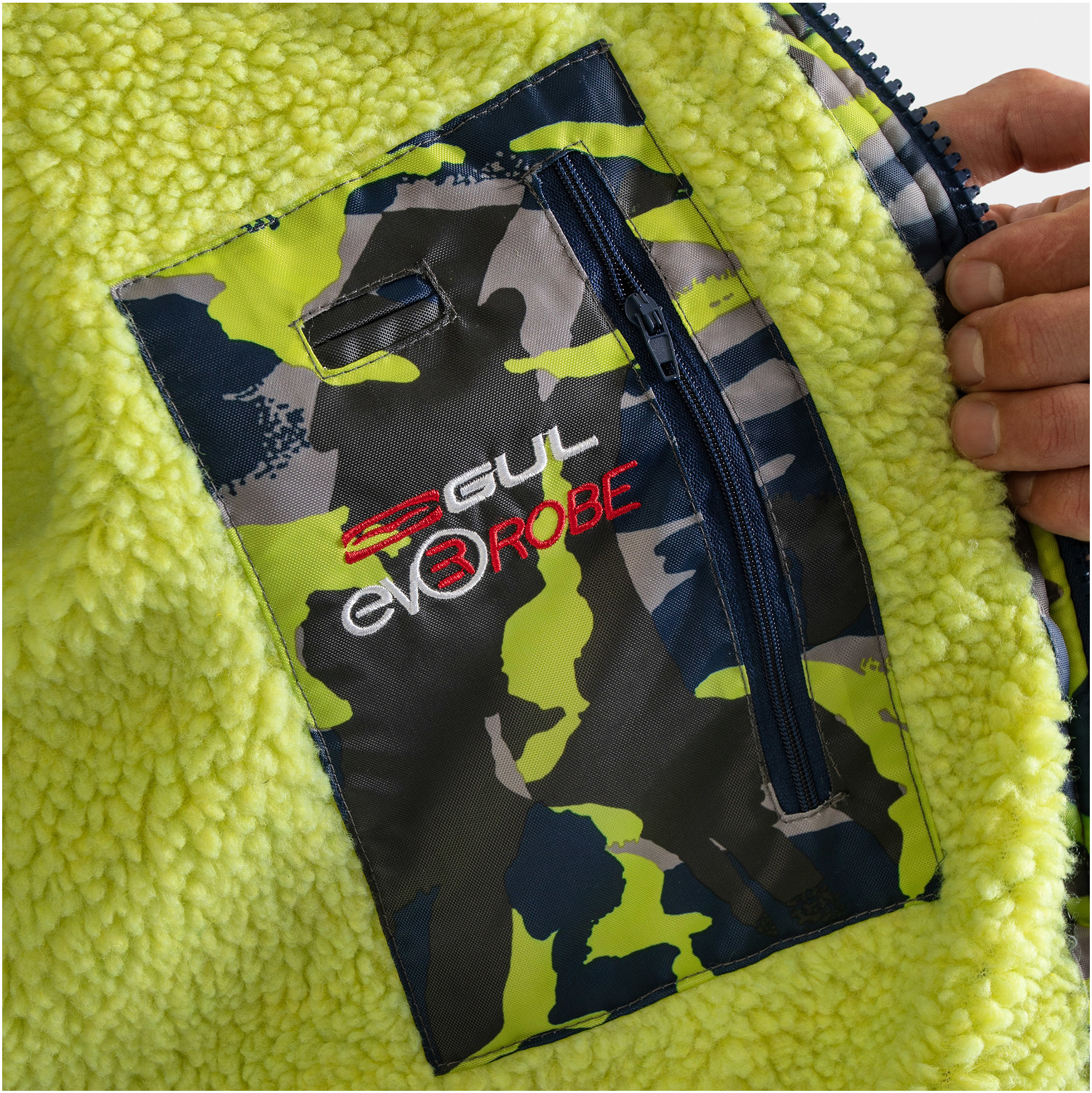 GUL Evorobe Hooded Changing Robe AC0128-B6 - Camo