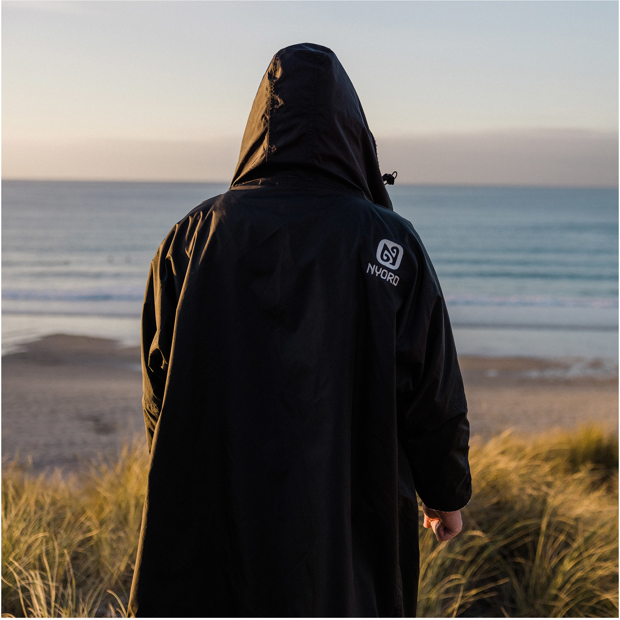 2025 Nyord Primaloft Outdoor Changing Robe ACC0005 - Black / Grey