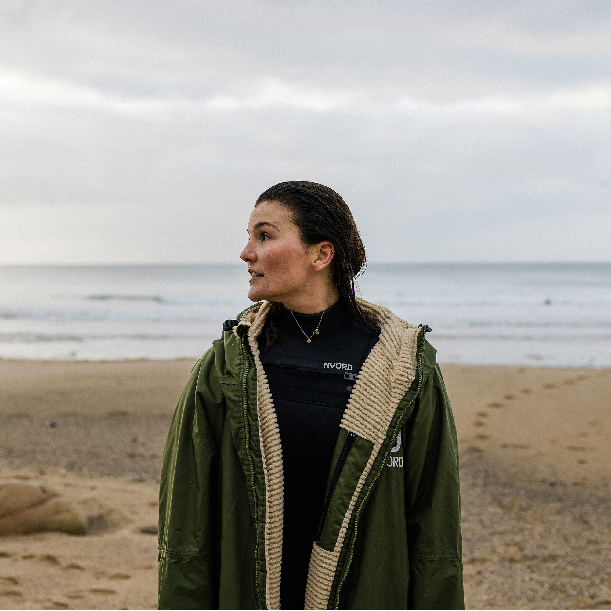 2025 Nyord Primaloft Outdoor Changing Robe ACC0005 - Khaki / Ecru